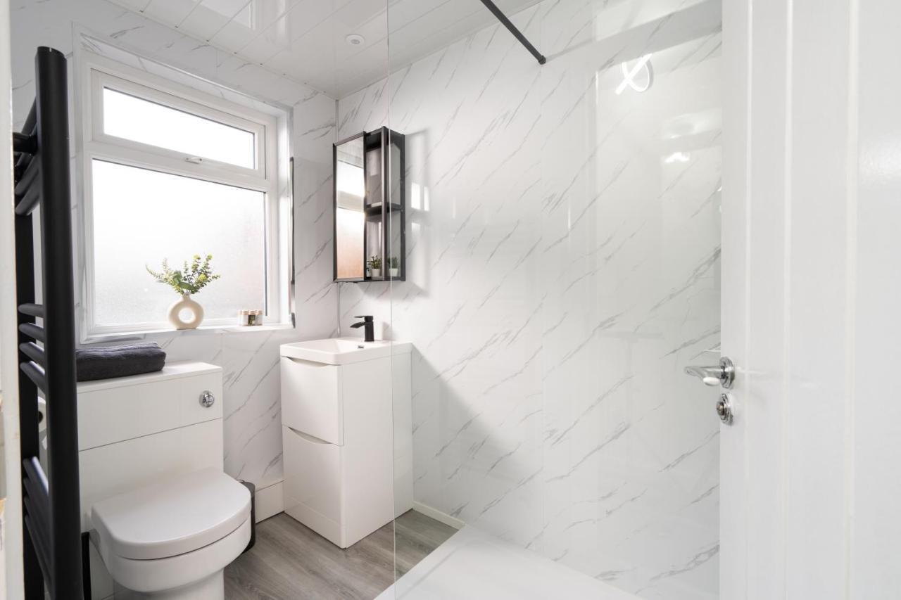 Vibe Haven - Modern 2 Bed With High Speed Wi-fi Belfast